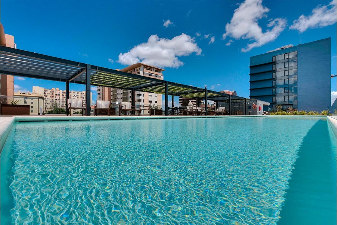 livensa-living-lisboa-cidade-universitaria-piscina.jpg