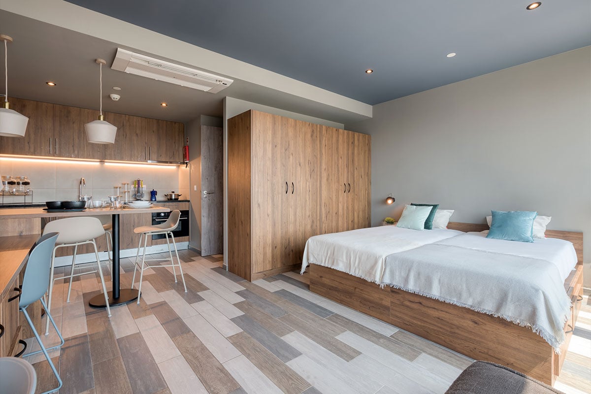 livensa-living-lisboa-cidade-universitaria-studio-kitchen-premium-3.jpg