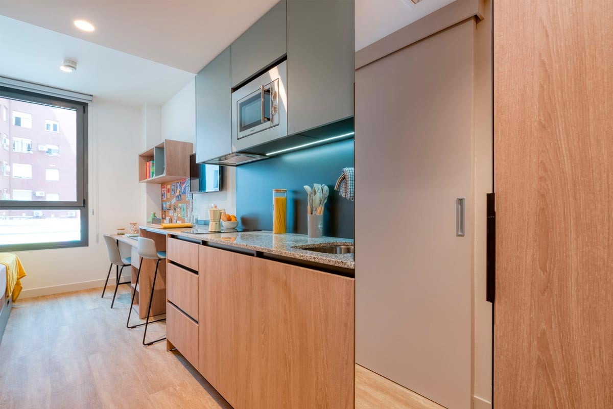 livensa-living-barcelona-parallel-estudio-cocina-superior-6.jpg