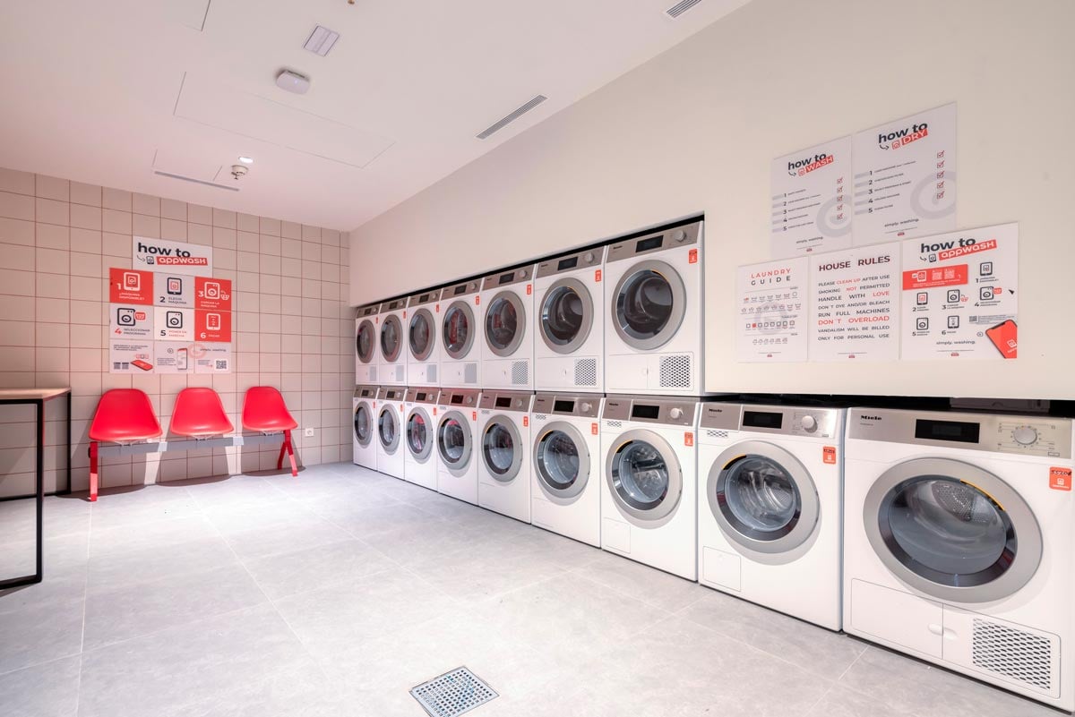 livensa-living-barcelona-sants-lavanderia.jpg