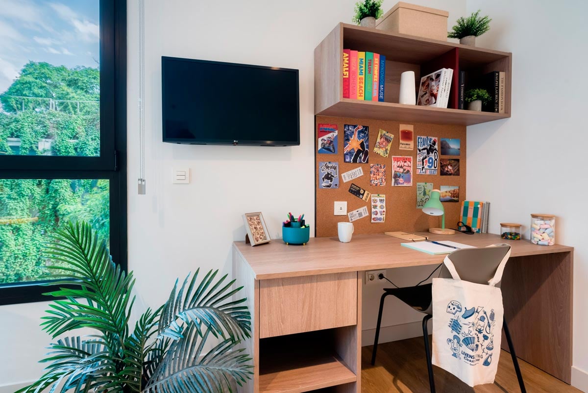 livensa-living-barcelona-sants-badal-premium-studio-3.jpg