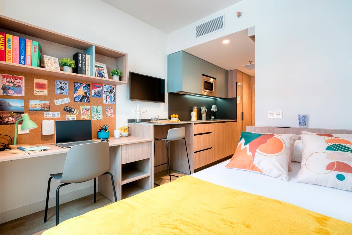 livensa-living-barcelona-sants-badal-standard-studio-6.jpg