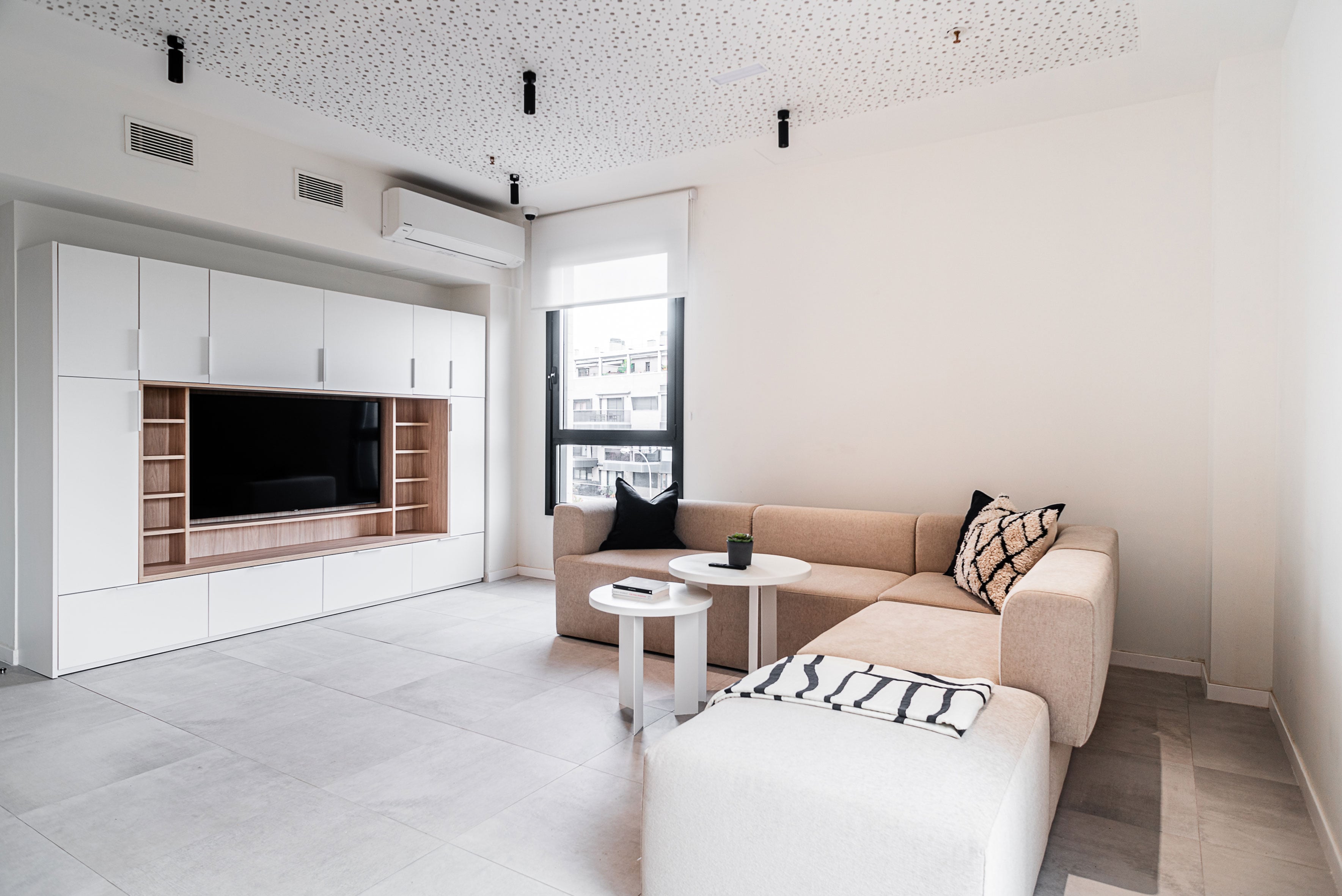 livensa_madrid_aravaca_standard (1).jpg