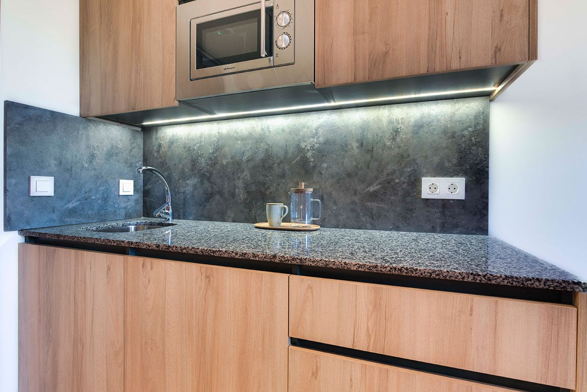 livensa-living-madrid-getafe-estudio-cocina-premium-3.jpg