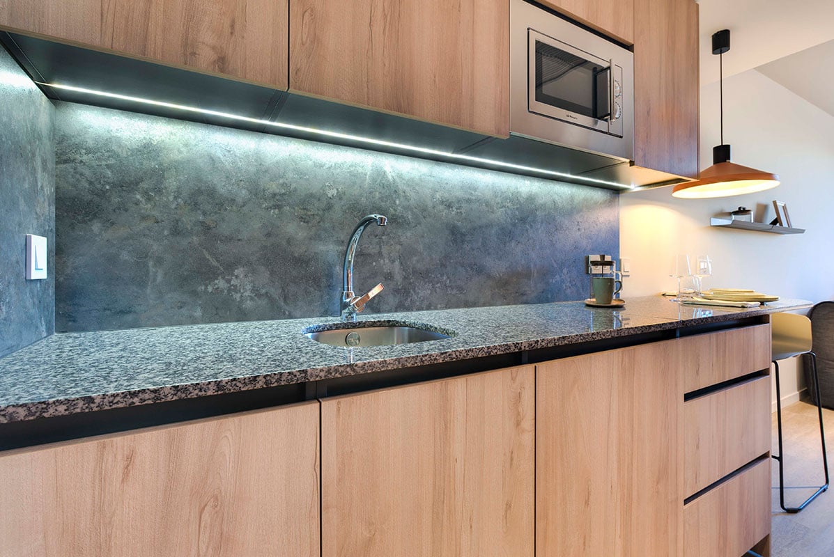 livensa-living-madrid-getafe-estudio-cocina-premium-4.jpg
