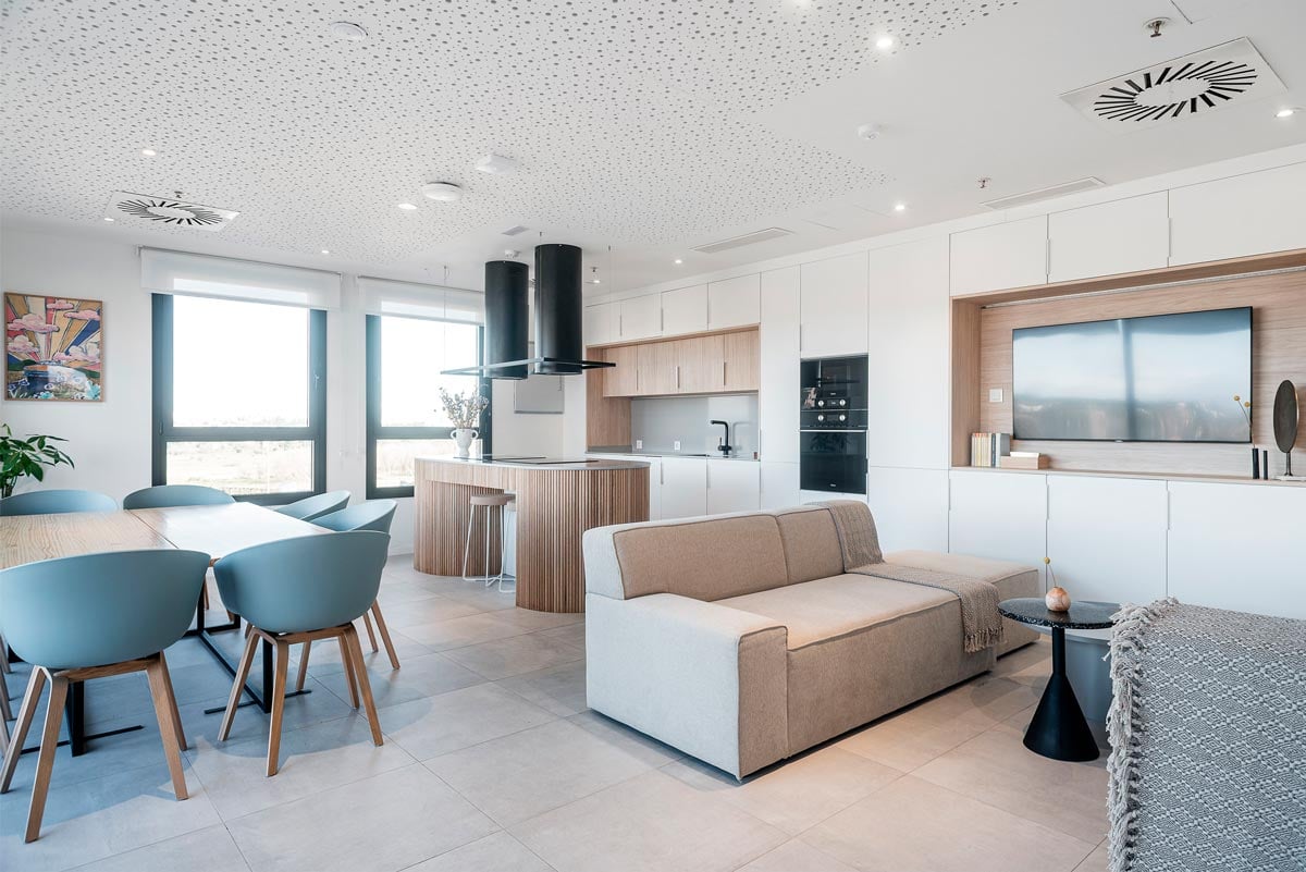 livensa_madrid_aravaca_common_kitchen_1.jpg