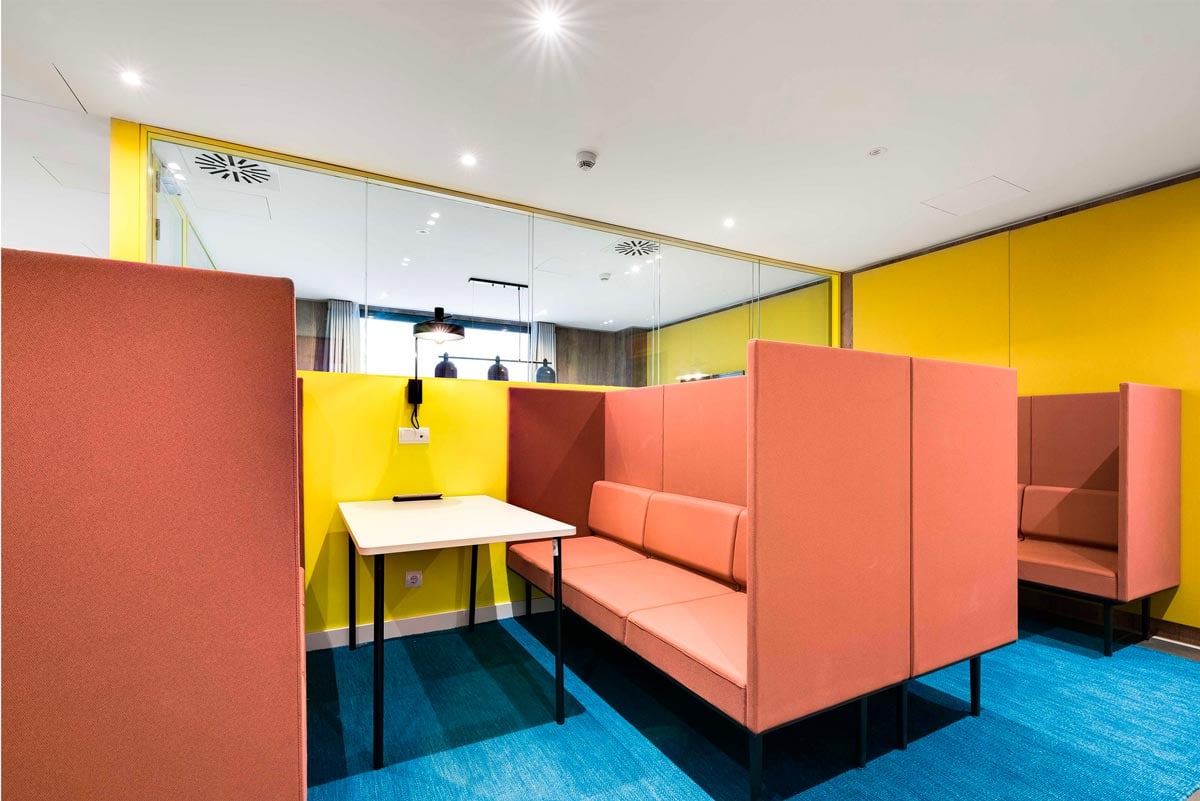 livensa-living-madrid-aravaca-area-estudio.jpg