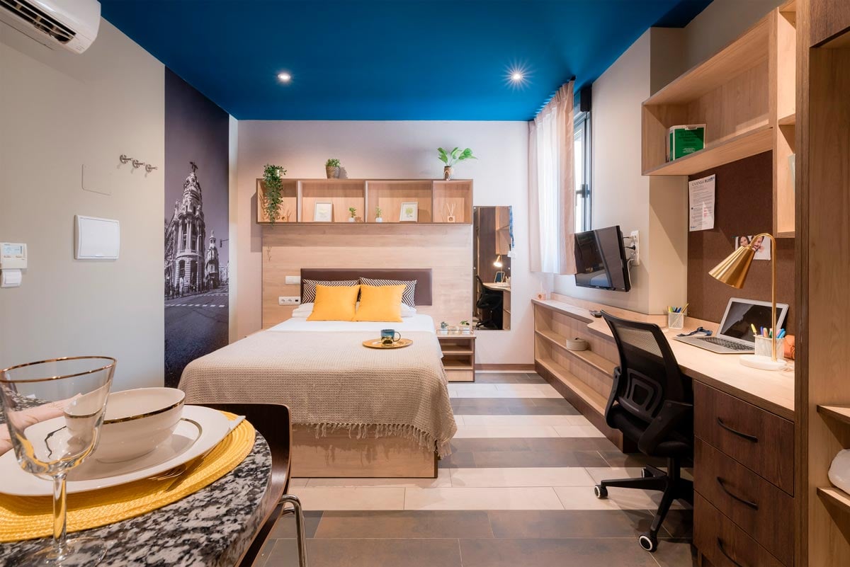 livensa-living-madrid-aravaca-estudio-cocina-premium-accesible-1.jpg