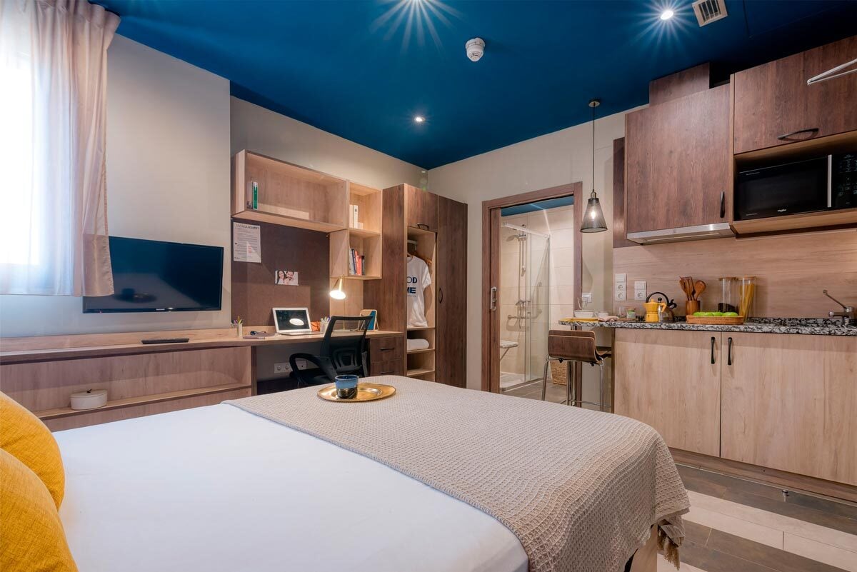 livensa-living-madrid-aravaca-estudio-cocina-premium-2.jpg