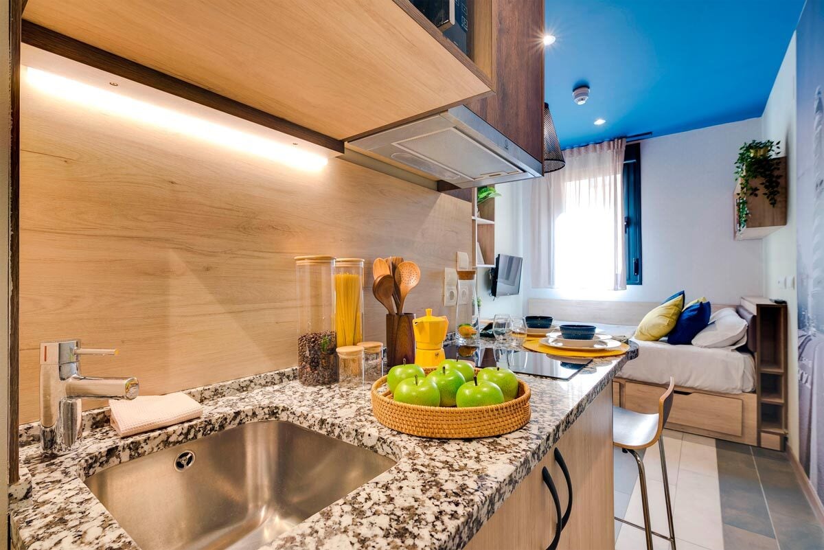 livensa-living-madrid-aravaca-estudio-cocina-standard-3.jpg