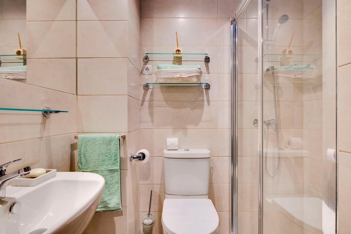 livensa-living-madrid-aravaca-estudio-cocina-super-premium-terrace-1.jpg