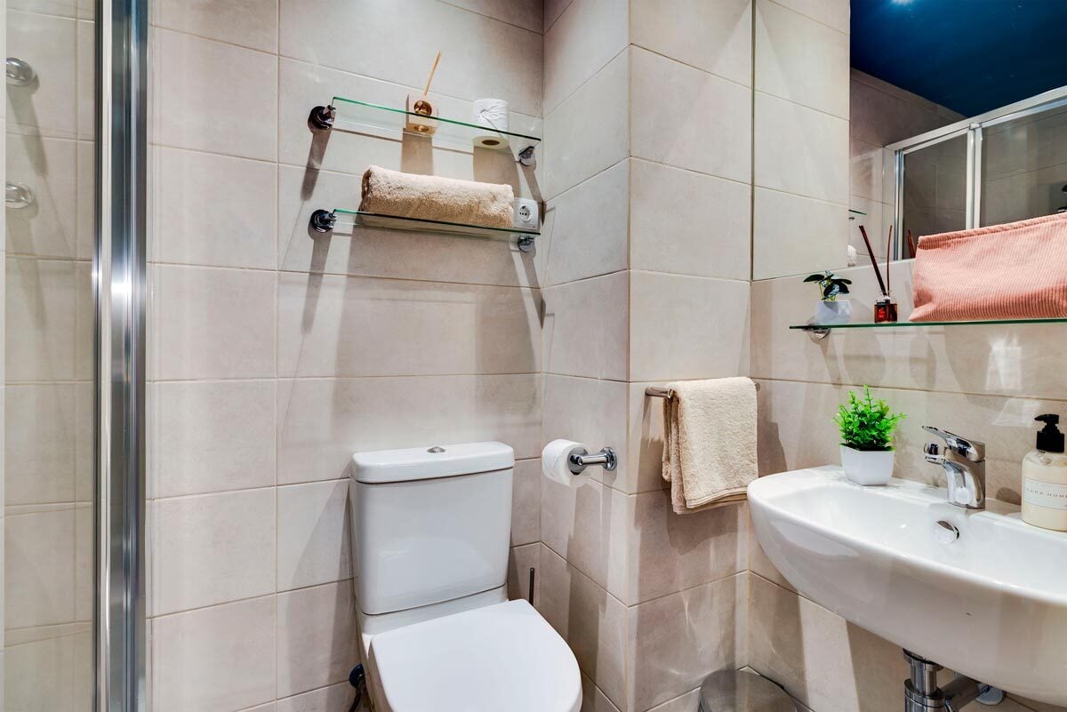 livensa-living-madrid-aravaca-estudio-cocina-superior-2.jpg