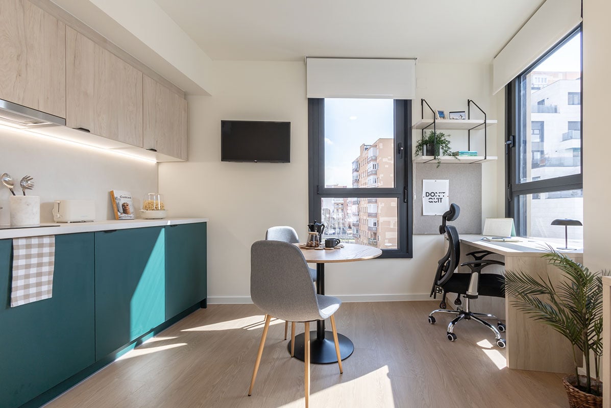 livensa-living-madrid-plaza-castilla-estudio-apartamento-1bed-4.jpg