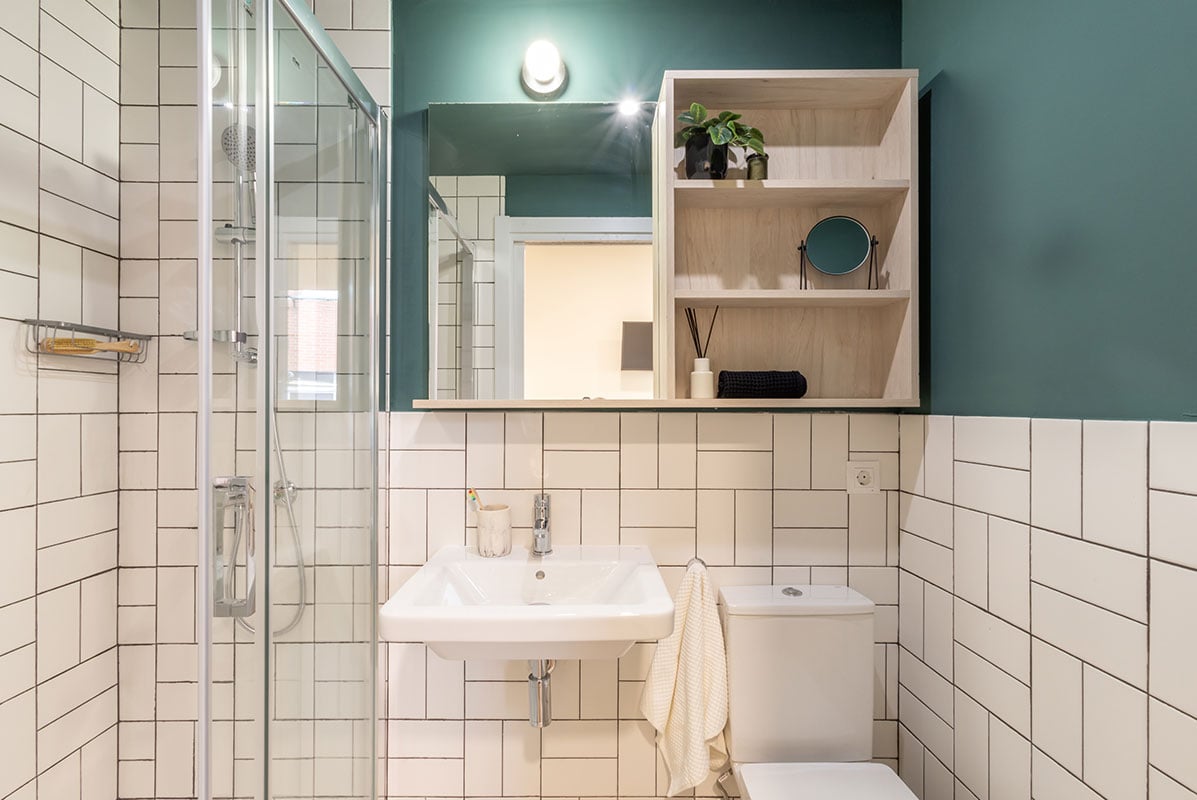 livensa-living-madrid-plaza-castilla-studio-standard-plus-8.jpg