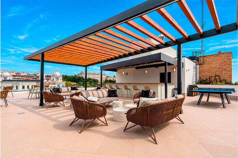 livensa-studios-madrid-principe-pio-terraza-1.jpg