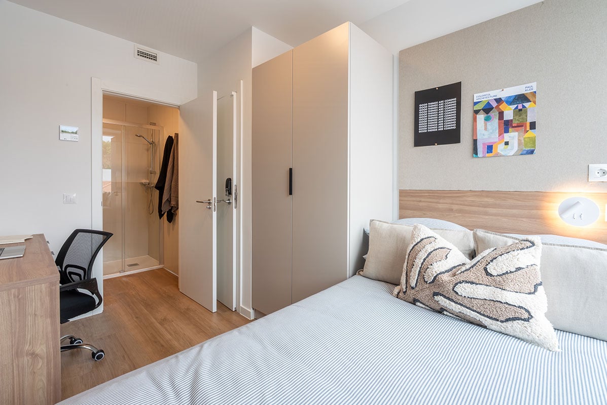 livensa-studios-madrid-principe-pio-estudio-classic-ensuite-4-camas-2.jpg