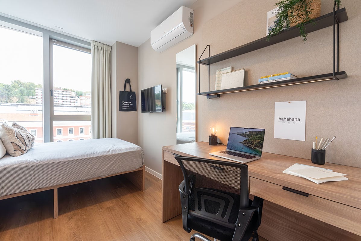 livensa-studios-madrid-principe-pio-estudio-classic-ensuite-4-camas-5.jpg