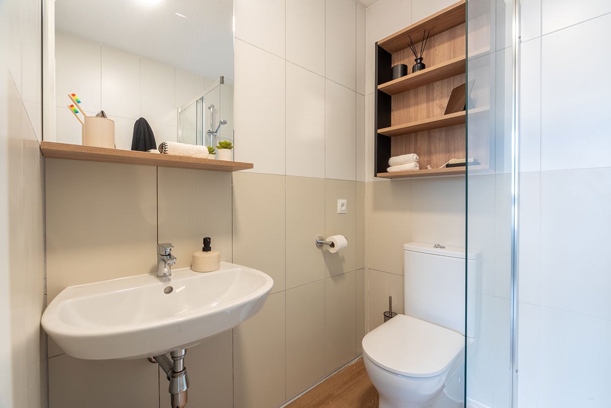 livensa-studios-madrid-principe-pio-estudio-classic-ensuite-4-camas-6.jpg