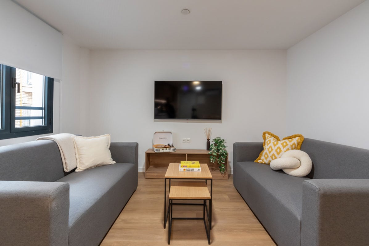 livensa-studios-madrid-principe-pio-estudio-classic-3-camas-2.jpg