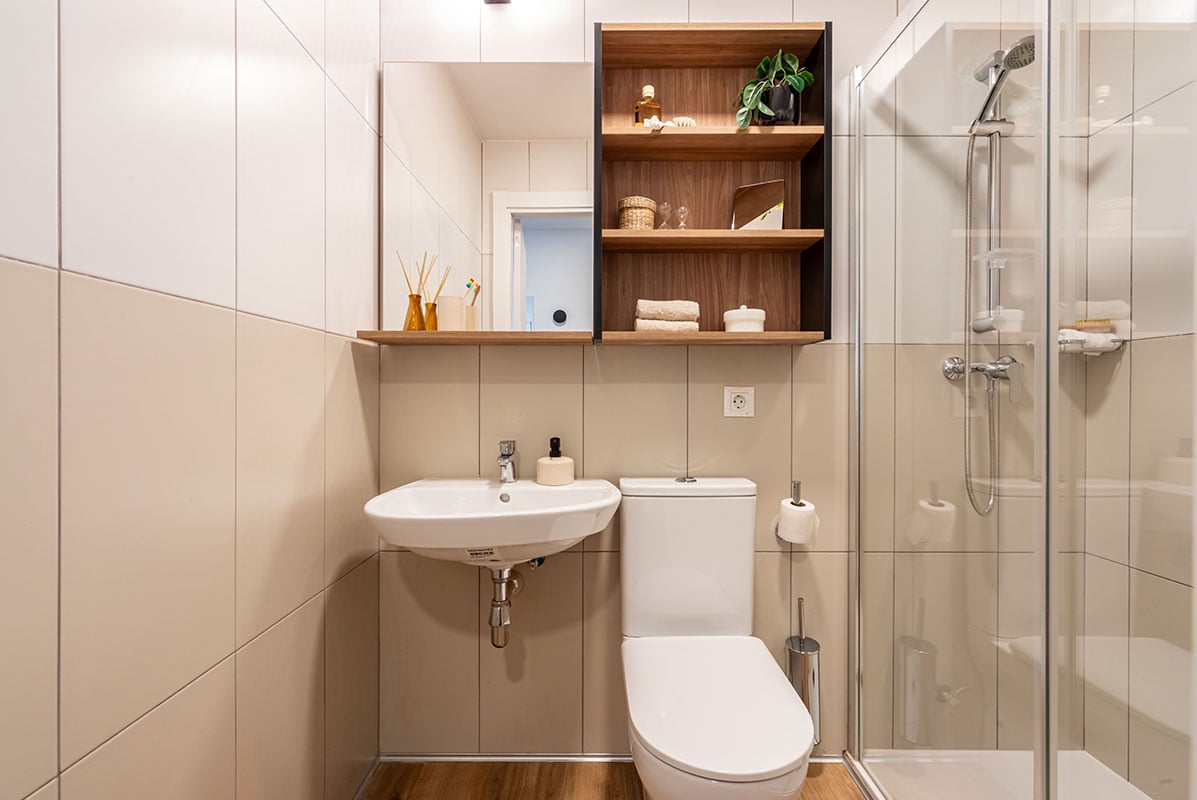 livensa-studios-madrid-principe-pio-estudio-premium-2-camas-5.jpg