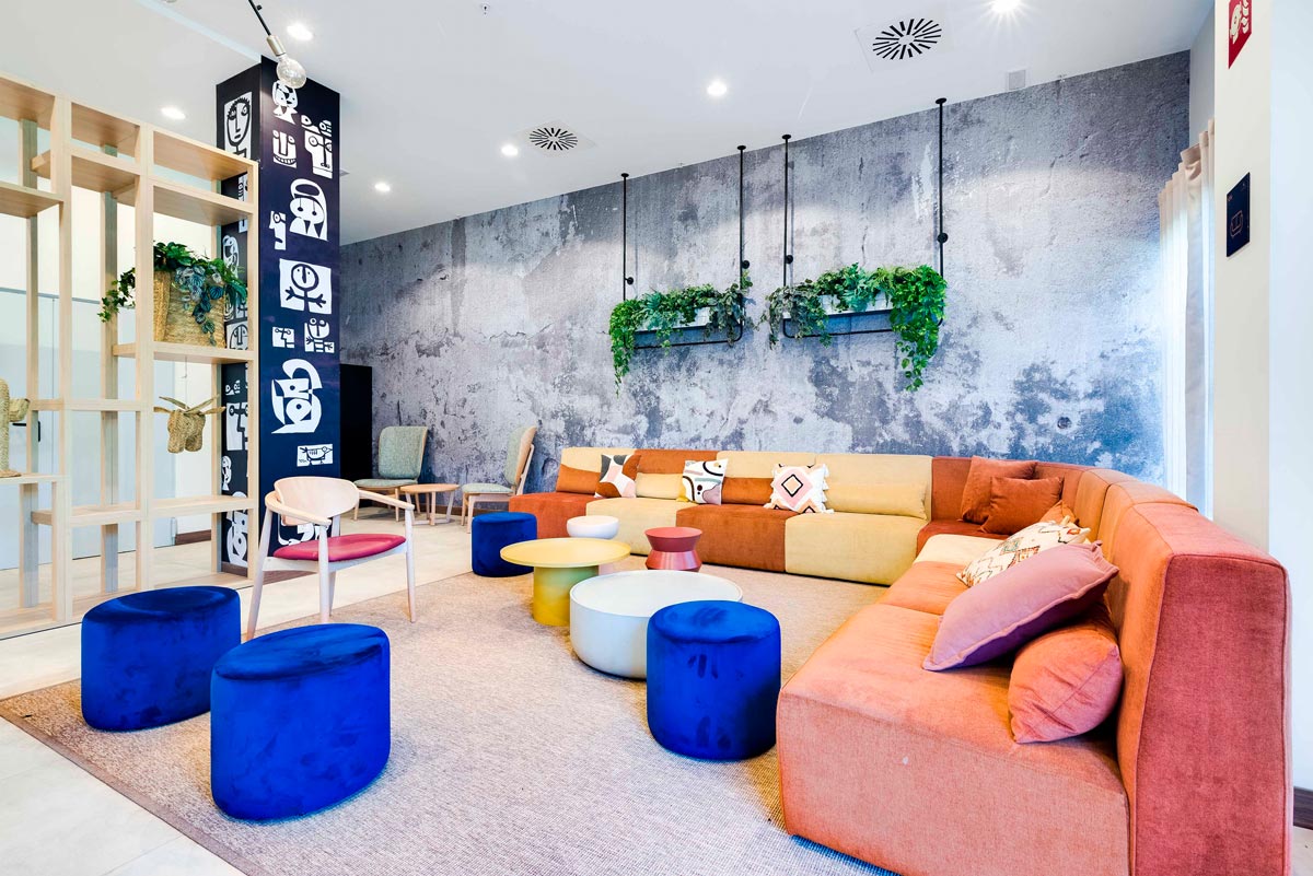 livensa-studios-malaga-sala-comun.jpg
