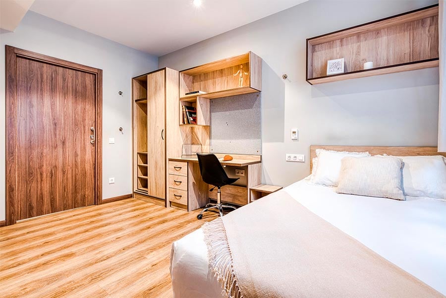 livensa-living-pamplona-studio-cocina-premium-accesible-3.jpg