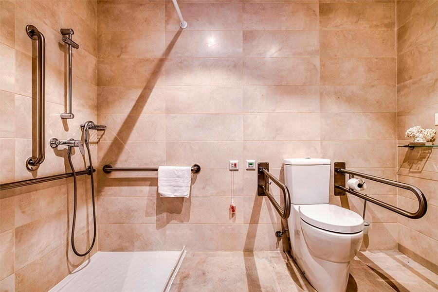 livensa-living-pamplona-studio-cocina-premium-accesible-5.jpg