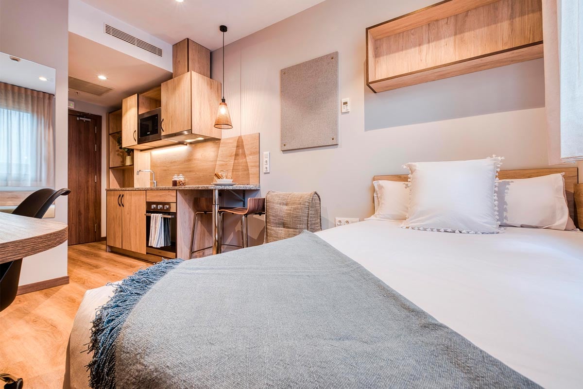 livensa-living-pamplona-studio-cocina-premium-1.jpg