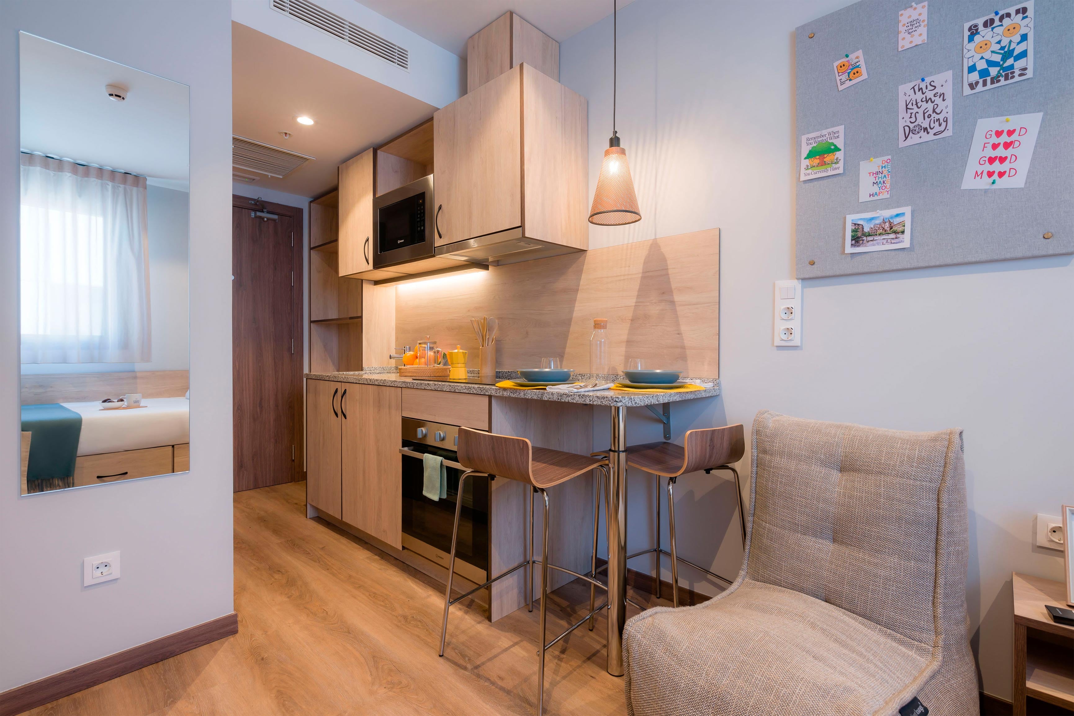 livensa-living-salamanca-estudio-cocina-superior-1.jpg