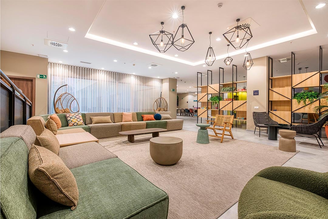 livensa-studios-san-sebastian-sala-comun-2.jpg