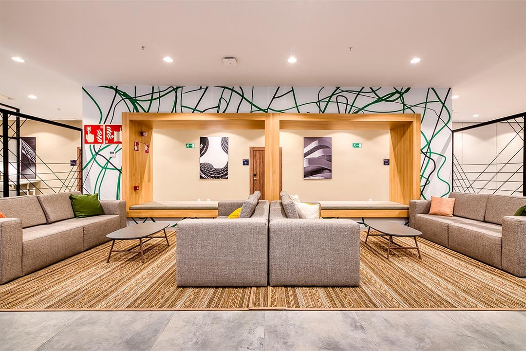 livensa-studios-san-sebastian-sala-comun-3.jpg