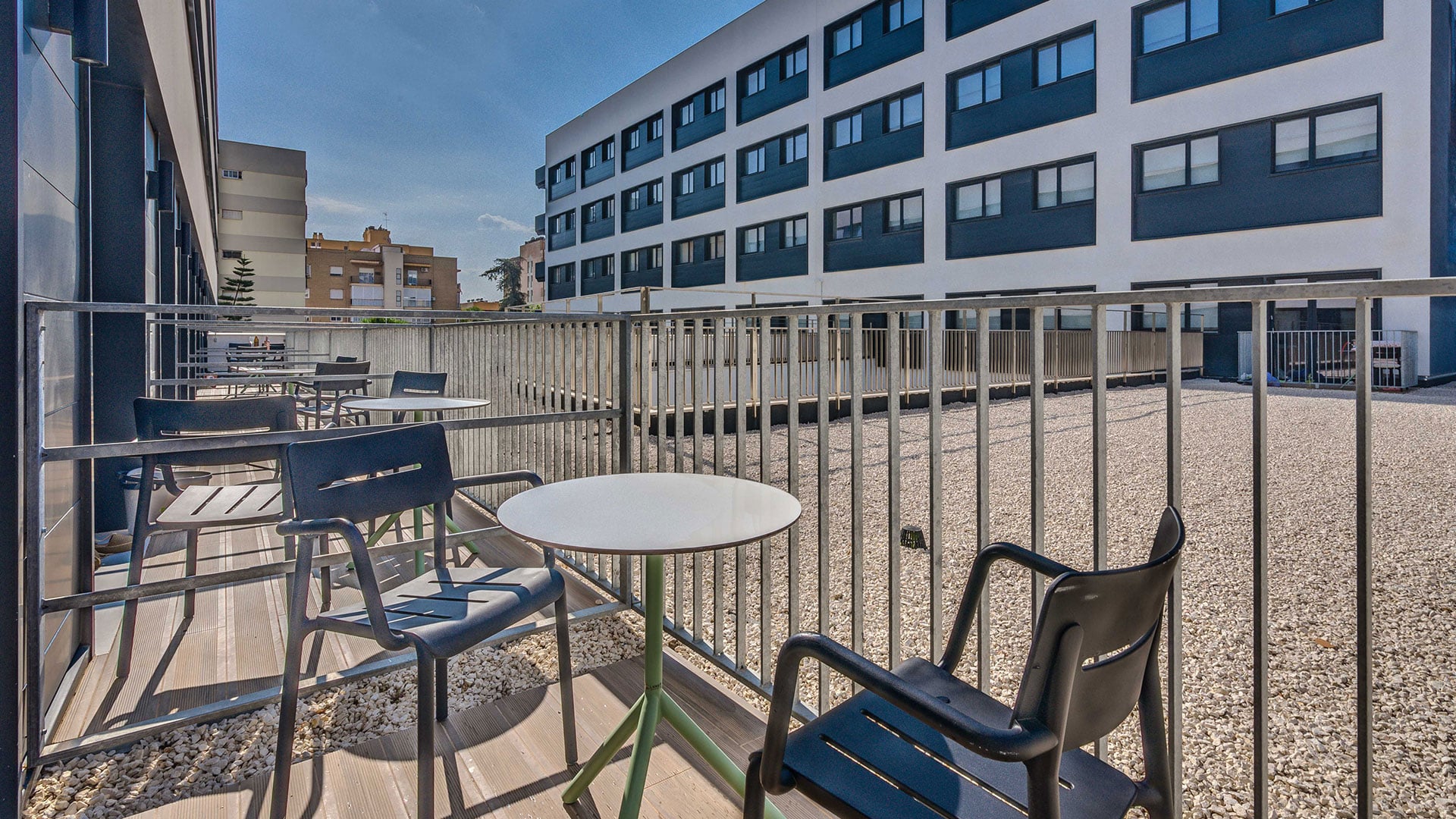 livensa-living-studio-cocina-superior-terraza (5).jpg