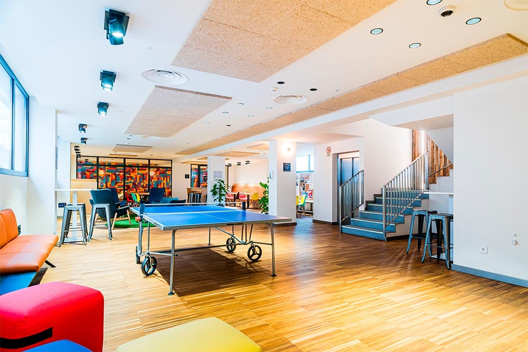livensa-living-sevilla-el-porvenir-area-juegos-3.jpg