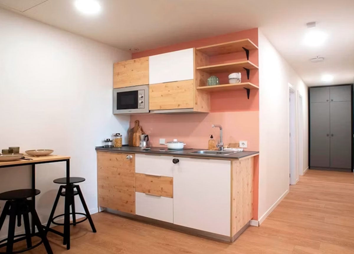 livensa-living-sevilla-el-porvenir-apartment-4-bed-5.jpg