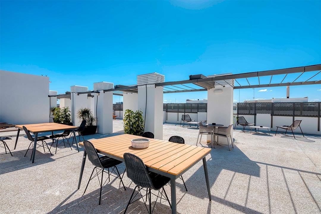 livensa-studios-valencia-marina-terraza-azotea.jpg