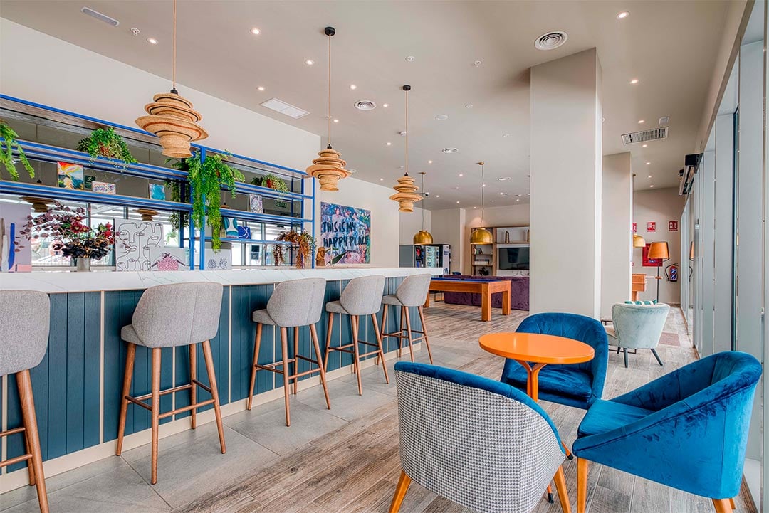 livensa-studios-valencia-marina-zona-lounge-2.jpg