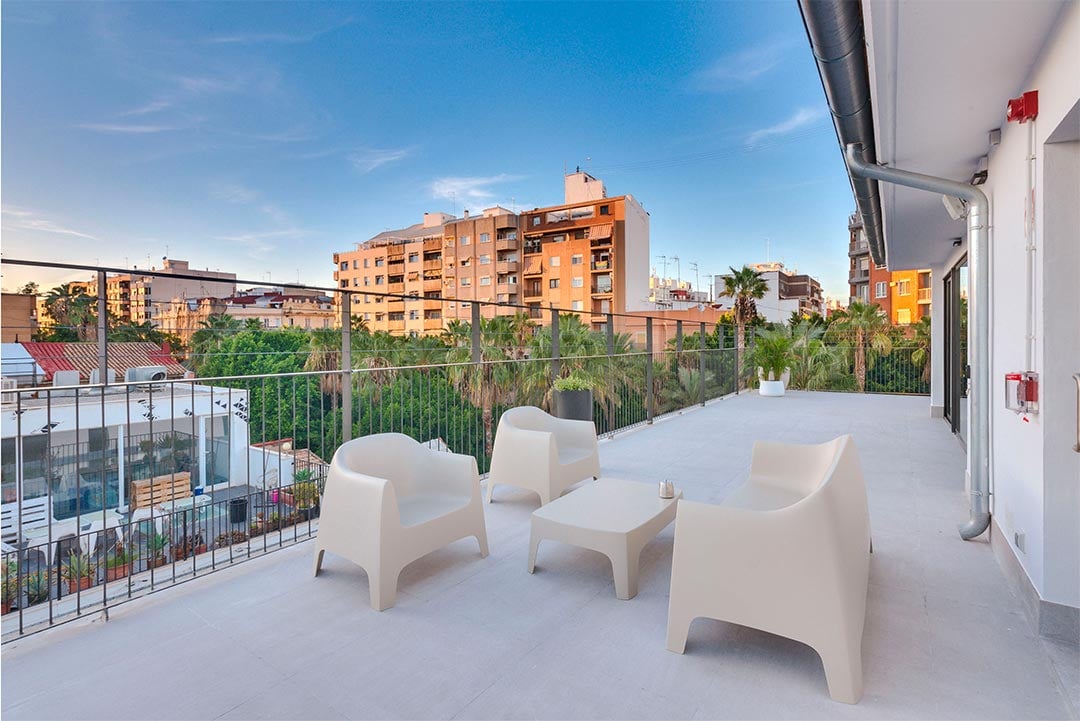 livensa-studios-valencia-viveros-terraza-rooftop-1.jpg