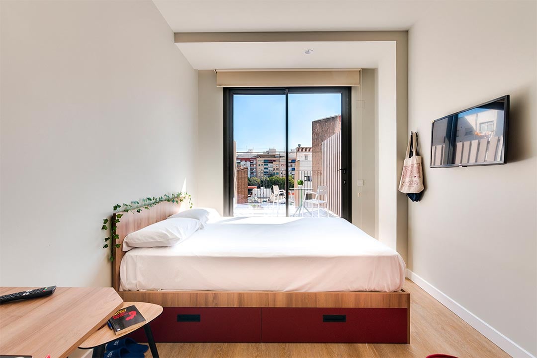 livensa-studios-valencia-viveros-estudio-cocina-superior-terraza-2.jpg