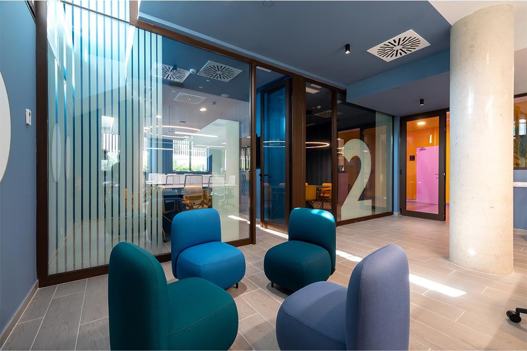 livensa-studios-valencia-malvarrosa-coworking-1.jpg