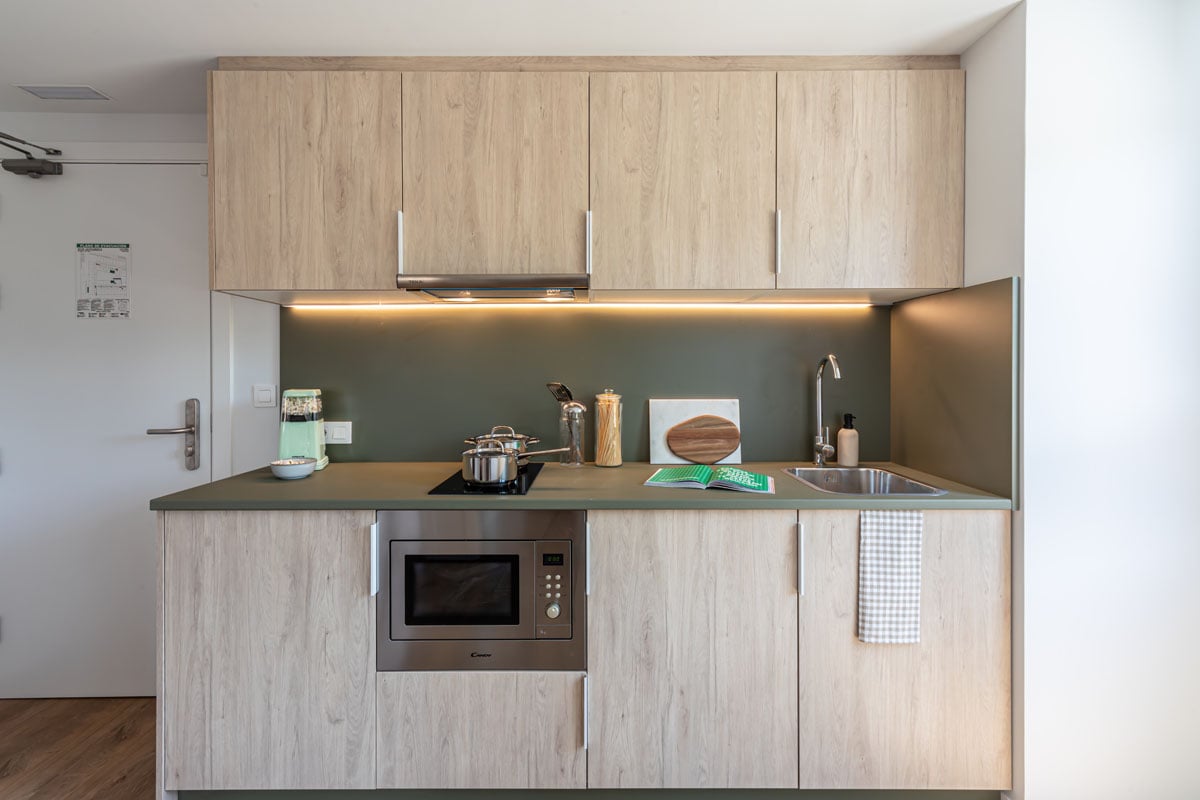 livensa-studios-valencia-malvarrosa-apartment-standard-2-rooms-1.jpg