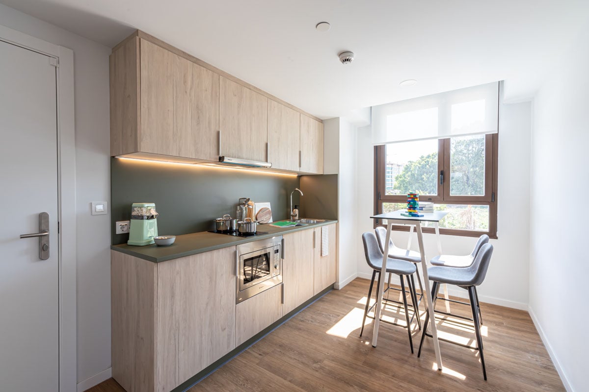 livensa-studios-valencia-malvarrosa-apartment-standard-2-rooms-4.jpg