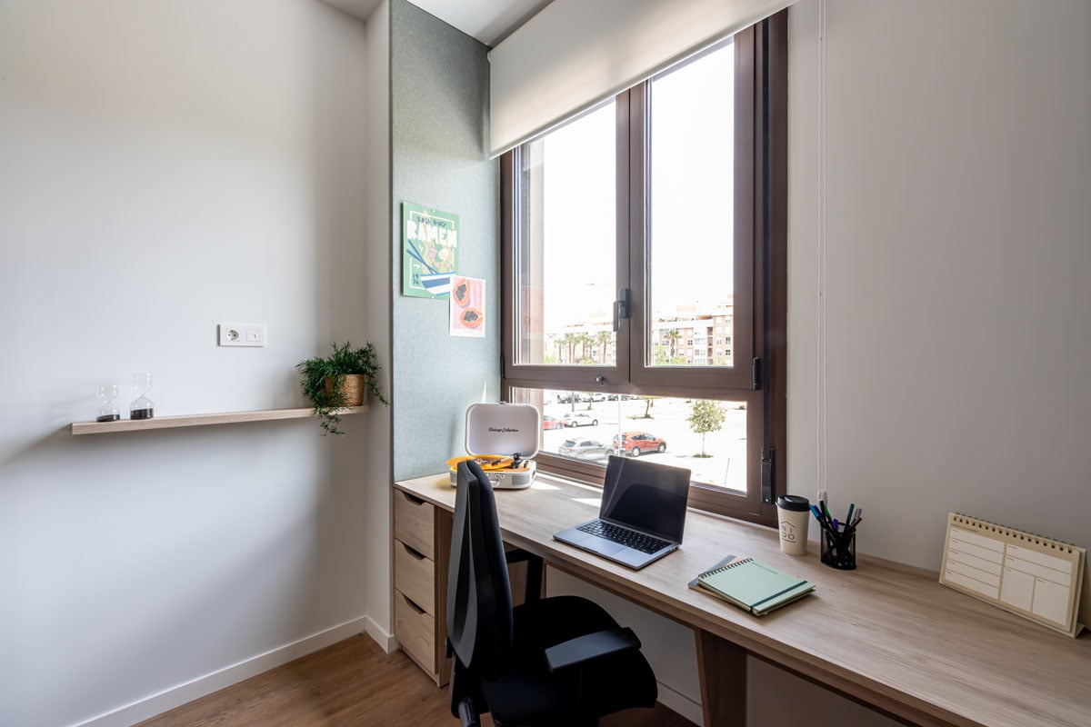 livensa-studios-valencia-malvarrosa-classic-studio (7).jpg