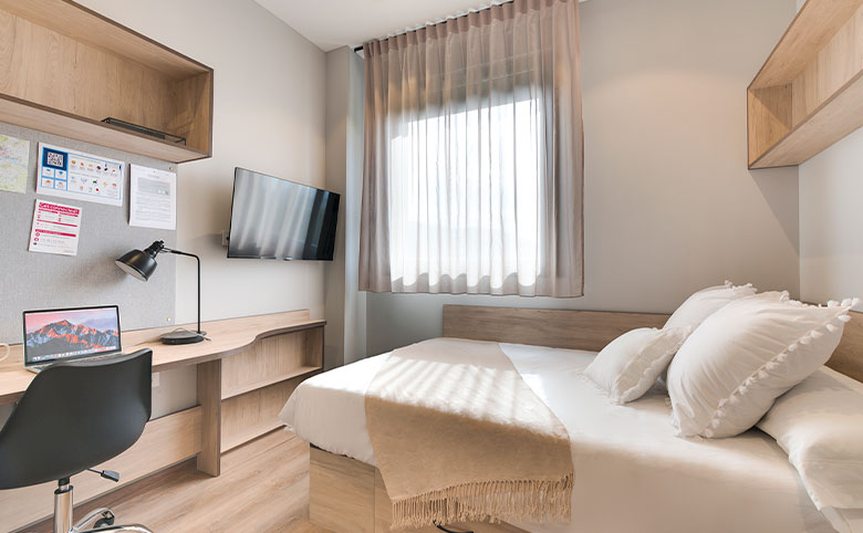 Cama Residencia De Estudiantes Livensa Living Bilbao