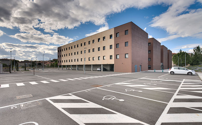 Parking residencia de estudiantes Livensa Living Salamanca