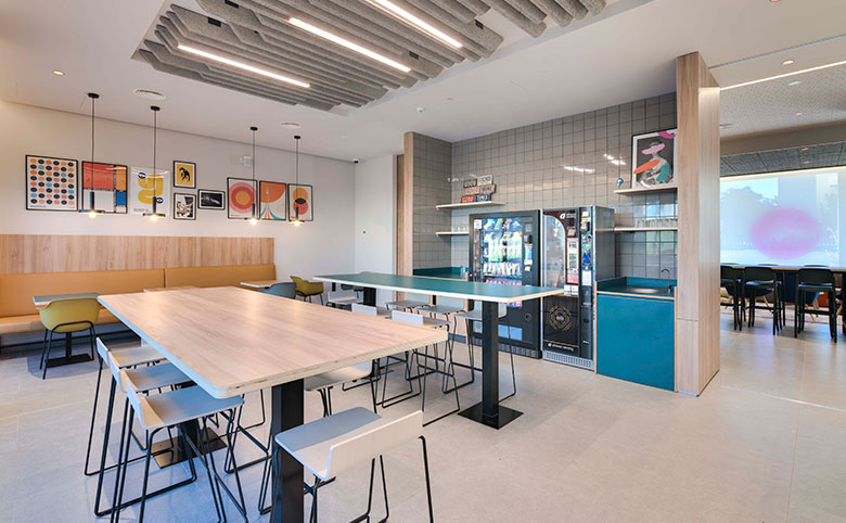 Cafeteria-Residencia-Universitaria-Livensa-Living-Madrid-Getafe