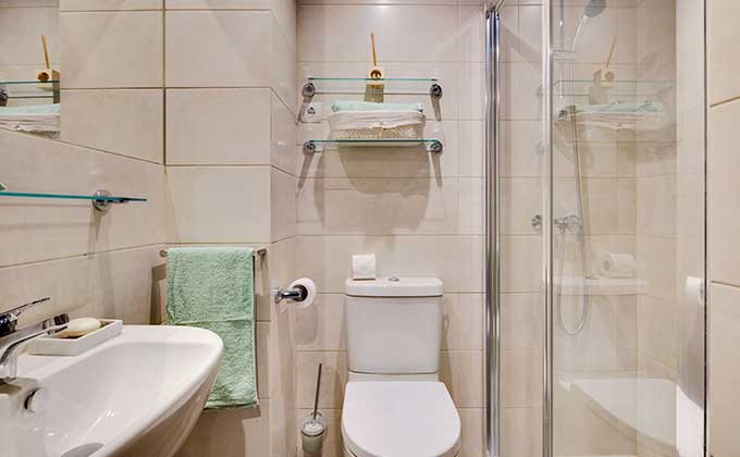 Bano-Habitaciones-Residencia-Estudiantes-Livensa-Living-Madrid-Aravaca